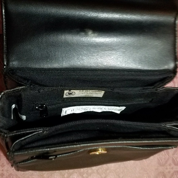 🚫TAKEN 🚫FREE or BUY Black Handbag 👜 - Picture 4 of 5